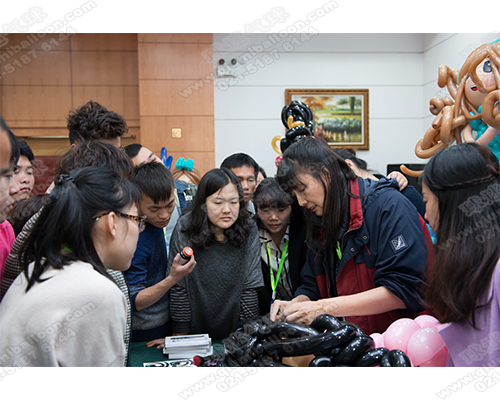 国际培训课程生日主题—教学现场2